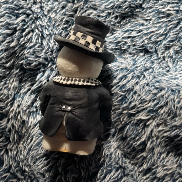 Tuxedo snowman - Picture 2 of 3